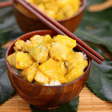 Recipe : Guyanese chicken colombo with pineapple and grapes
